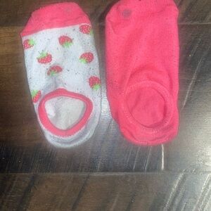 Well Worn Women’s Socks - pink & strawberries